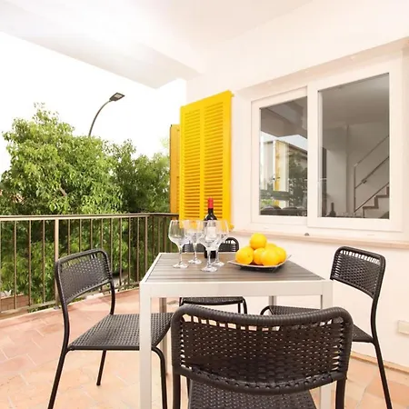 Charming Mallorca 3 Bedrooms Town House Orion 40 Metres From The Sea Great For Families Port de Pollenca