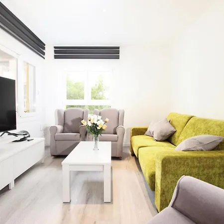 Villa Charming Mallorca 3 Bedrooms Town House Orion *